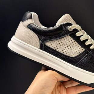 ��Ʒ�^��ţƤ��ЬܛƤܛ�׏͹��ļ��п���ʿ���e��Ь�ڰ��\��Ь