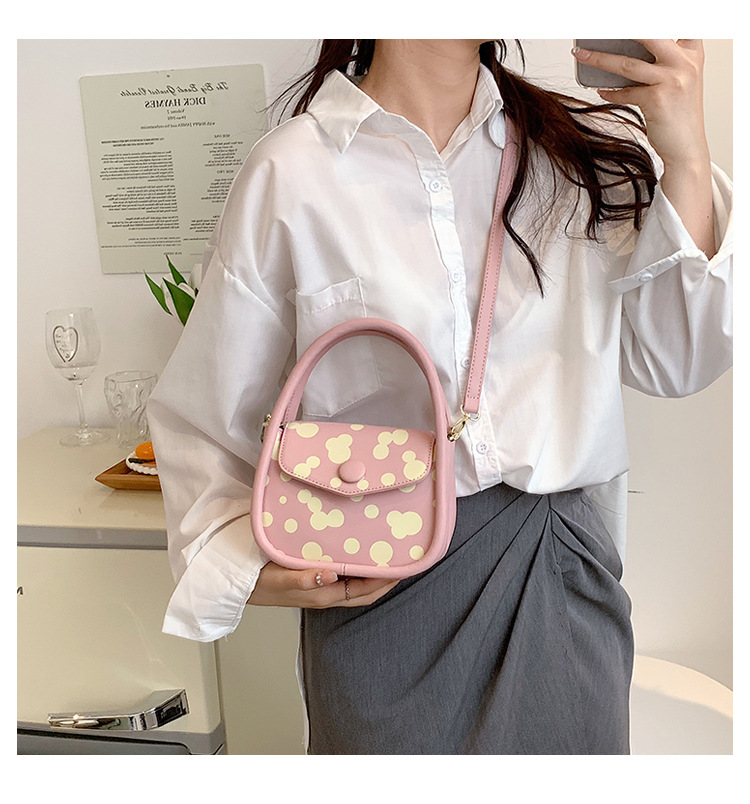 Women's Small Pu Leather Round Dots Streetwear Magnetic Buckle Handbag Crossbody Bag display picture 4