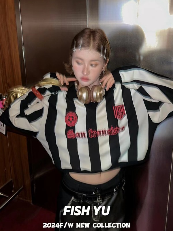 2025春秋のアメリカのレトロなコート風の縦縞のギャルのアルファベットのプリントのPOLO襟の短い服の女性|undefined