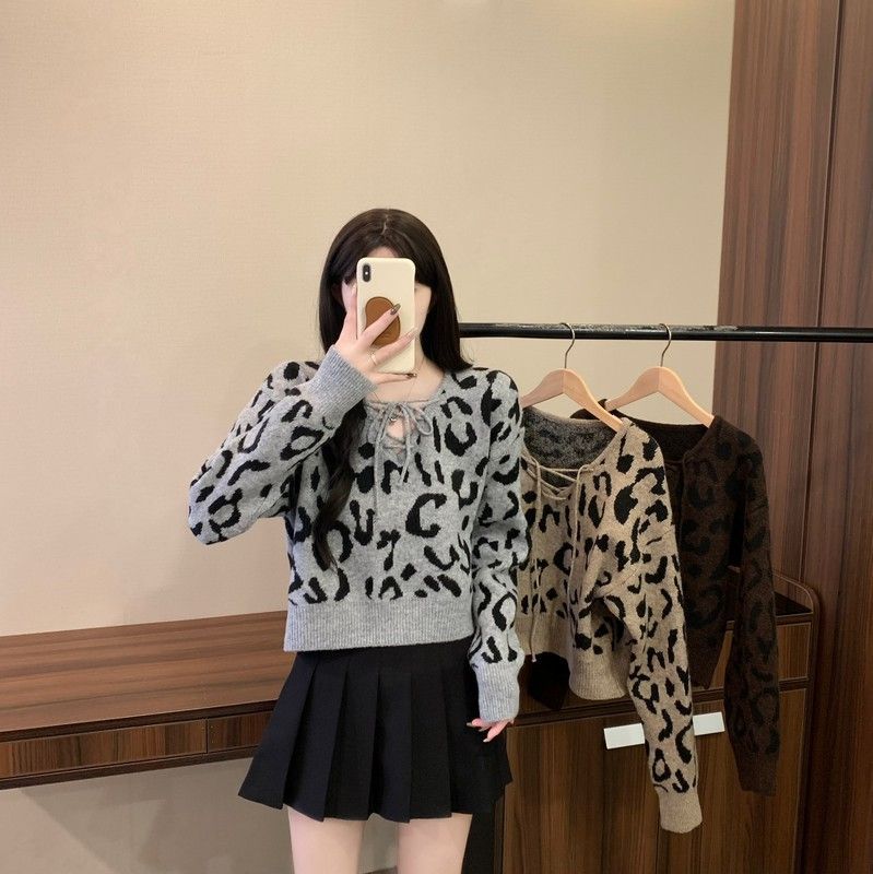 Kadınlar için 2024 sonbahar kış sezonunda Kore leopar desenli V yakalı bağcıklı, uzun kollu yeni yumuşak yapışkan örgü kazak_voghion.com