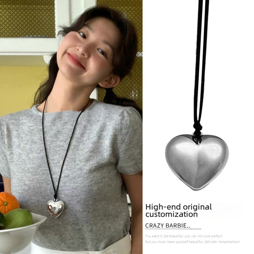 Fever-style Korean blogger heart-shaped necklace, long-chain ins pendant,  new model, ribbon necklace