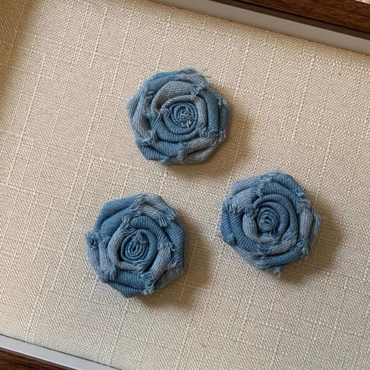 Handgefertigte Denim Kamelien Brosche Für Schuhe Und Hüte_voghion.com