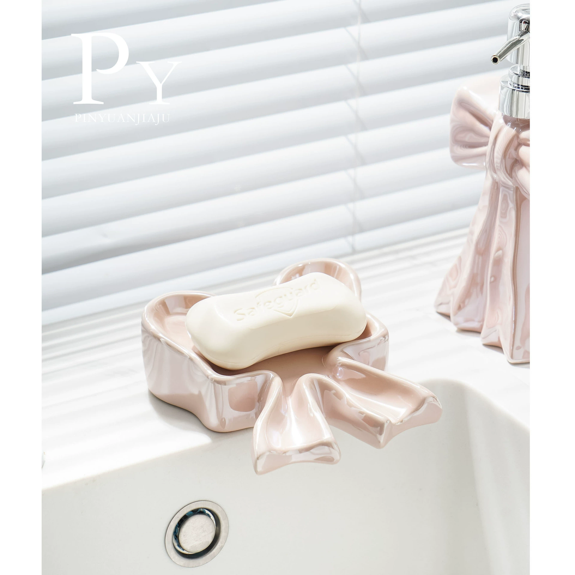 (Кросс-бордерный) Ceramic soap holder with bow, hygienic drying rack for home use, high-quality style, light luxury style