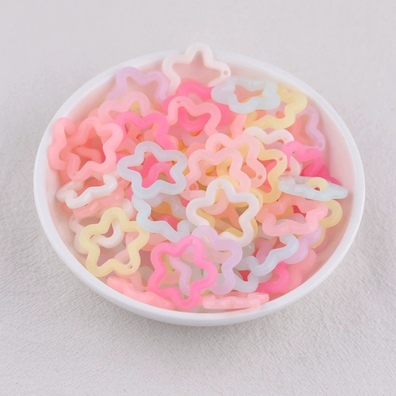 ゼリーカラー中空五芒星透明色吊り穴梅の花の形のスター diy キーホルダーハンドジュエリー材料アクセサリー|undefined