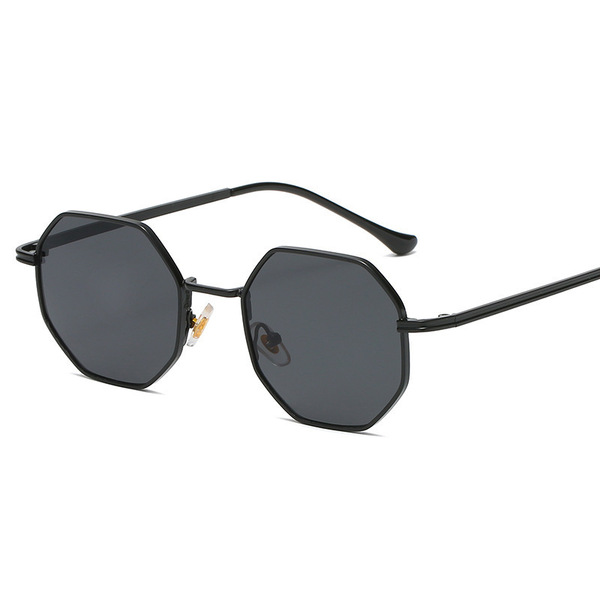 fashionable women's classic retro sunglasses