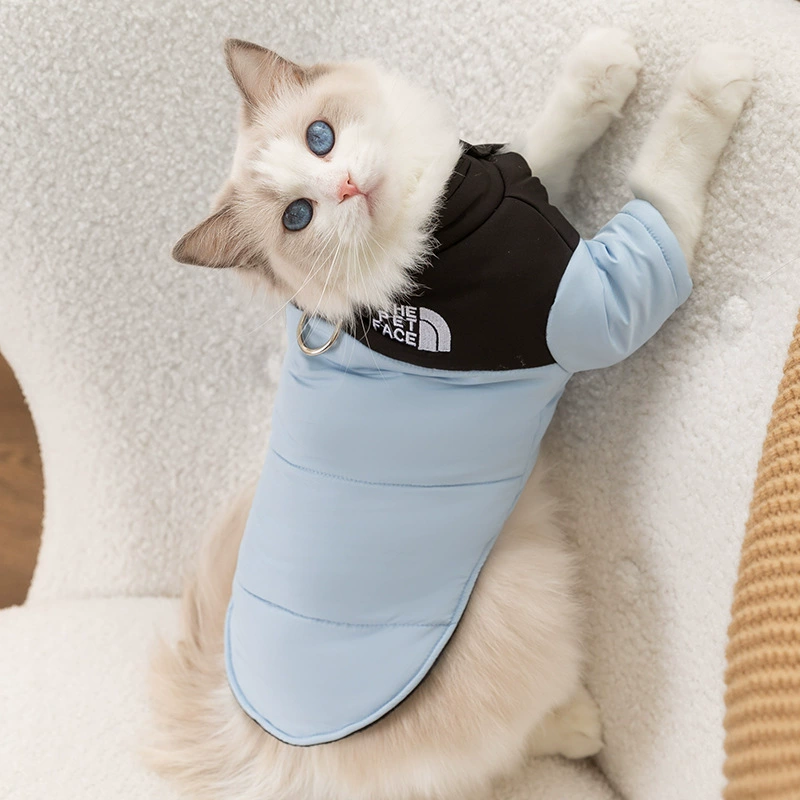 Кошачья одежда утолщена осенью и зимой