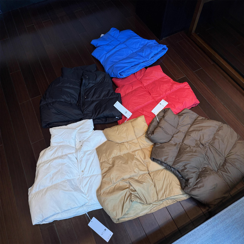 Kendall Jenner Style 90% White Duck down Warm Lightweight Simple Loose Comfortable Autumn and Winter Vest Sleeveless Jacket Versatile Vest