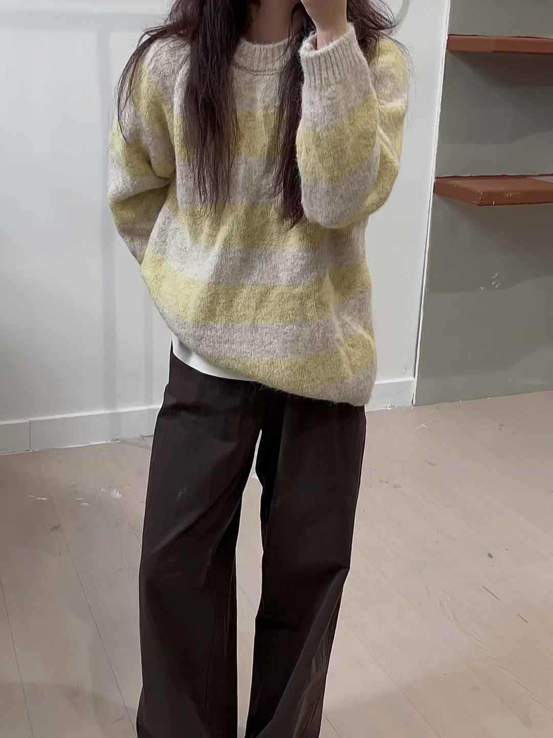 24 invierno Puyuan moda simple y casual, suave, vello de caballo, camiseta de punto ancha a rayas