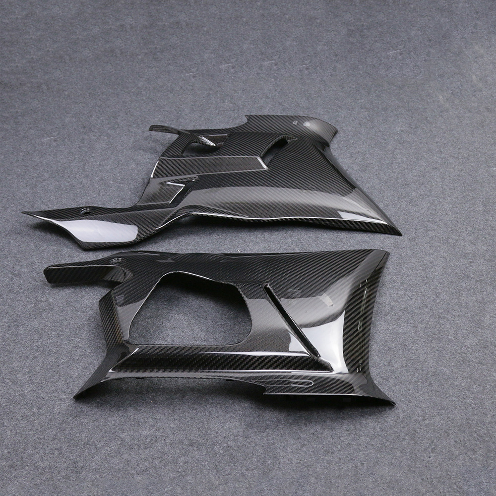 Suitable for new YAMAHA YAMAHA R3 lower spoiler carbon fiber shell motorcycle accessories lower large side plate