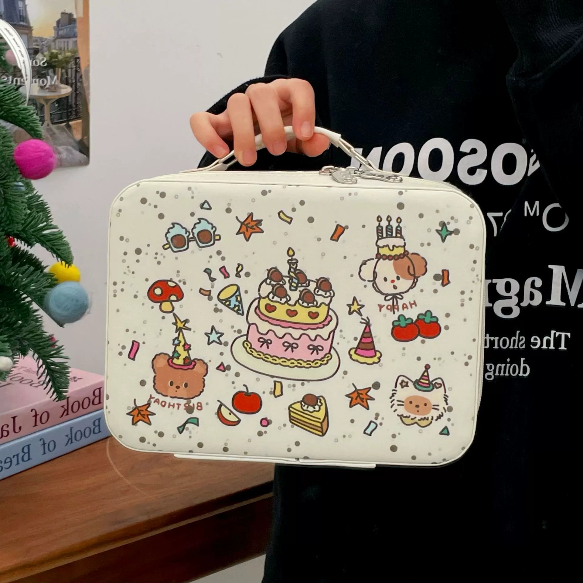Ручной косметичке-кейс — вместительная дорожная коробка хранения, кремовый, 24×11×18 см
