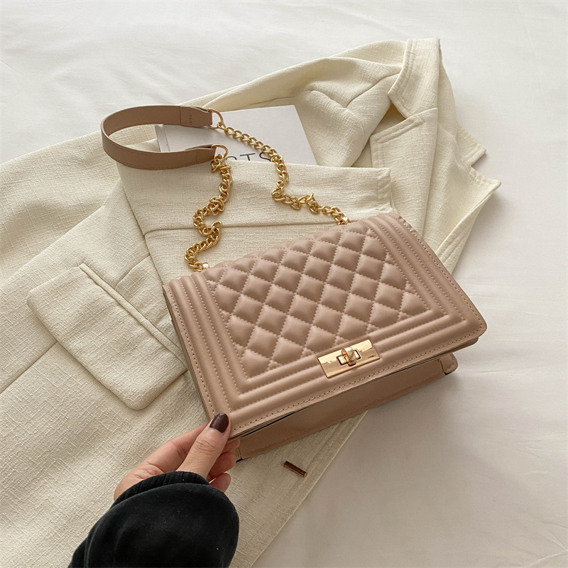 Bolso de cadena de diamante de alta sensación 2024 nuevo bolso cuadrado de moda nicho universal bolso de hombro casual