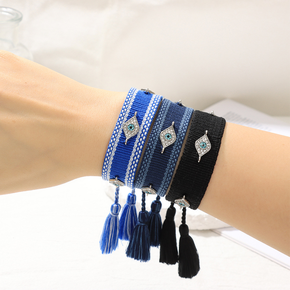 10g Weight Rhinestones Inlay Material Bracelets Classification Polyester Chain Material 1 Piece Quantity Holiday, Daily Occasion Polyester Material Devil's Eye, Heart Shape Pattern Unisex Gender Tassel, Braid, Inlay Design Casual Style Casual Devil's Eye Heart Shape Rhinestones Polyester Wholesale Bracelets 14