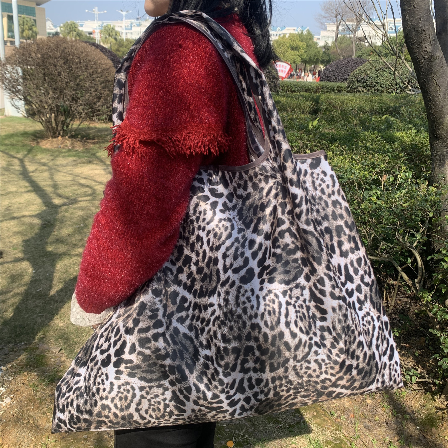 Bolsa de compras plegable de la protección del medio ambiente del paño de Oxford bolsa de almacenamiento portátil bolsa de supermercado grande bolsa de dibujos animados japonés