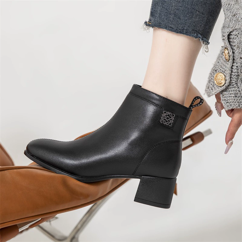 Новые ботильоны для мам, женская обувь, осенне-зимняя натуральная кожа, обувь для среднего возраста, каблук среднего возраста, теплая Женская Нескользящая кожаная обувь на флисовой подкладке