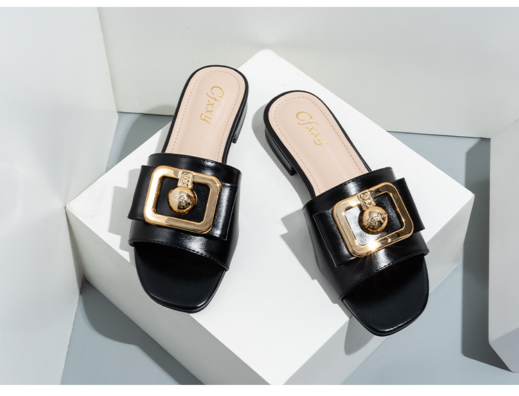 Slides für Mädchen Cross Border Neue Damen-Sandalen mit Metallschnalle und dicken Schuhen_voghion.com