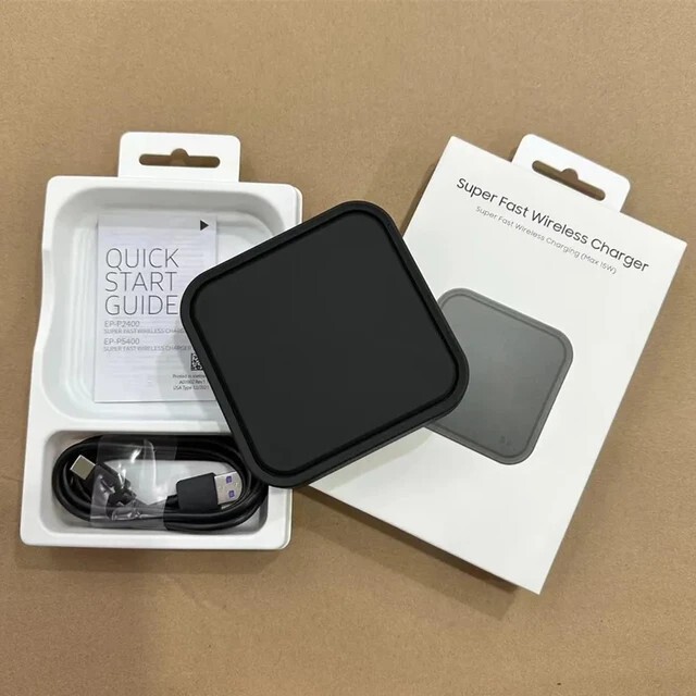 Ep-P2400 Wireless Charger 15W Base Is Suitable for Fast Charging Samsung Mobile Phones and Earphones