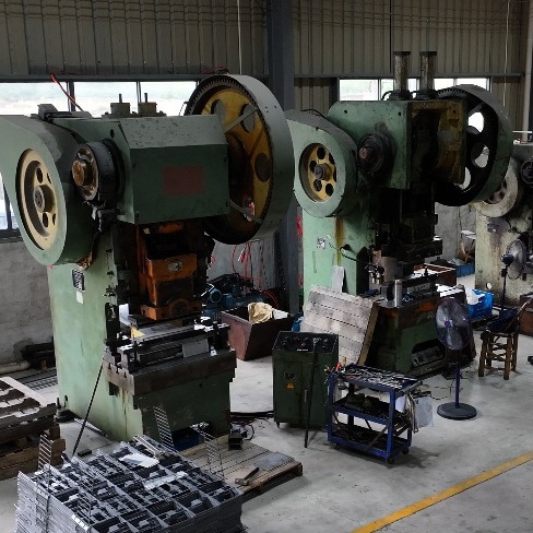 厂家供应不锈钢拉伸件加工 非标五金冲压件机壳 来图