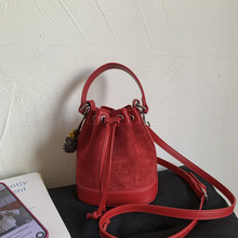 �羳Ů��2025�＾�¿�r�аٴ�ŮʿˮͰ�����K���چμ�б���