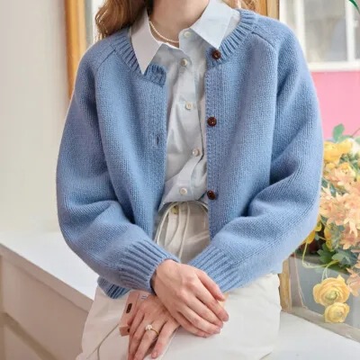 2026 Autumn/Winter European and American Fashion Simple Pattern Collar Knitted Cardigan for Women, Retro Metal Button Sweater