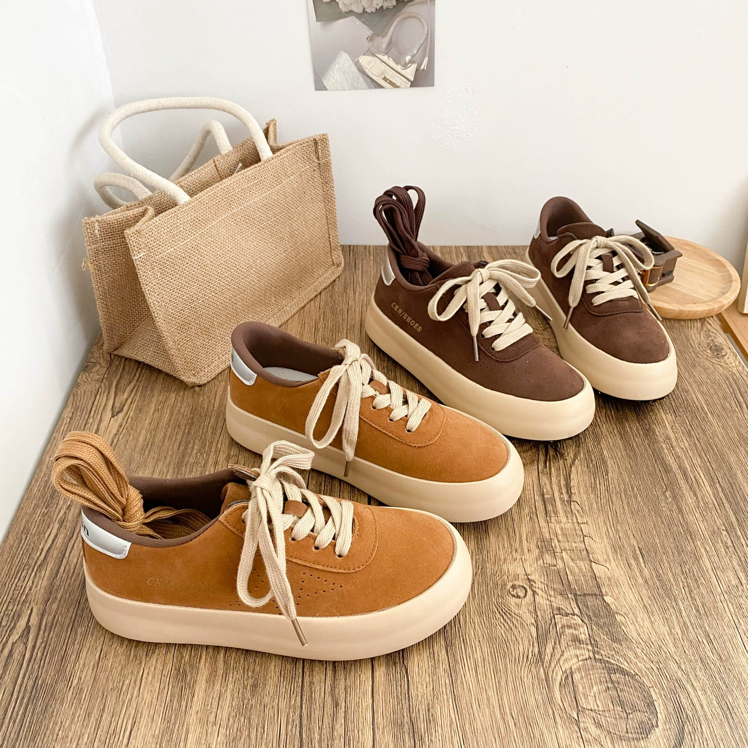 6591 Латексные стельки, осенне-зимние кроссовки на толстой подошве в стиле ретро, ​​женская обувь, новинка 2024 года, нишевые повседневные моральные тренировочные туфли с круглым носком