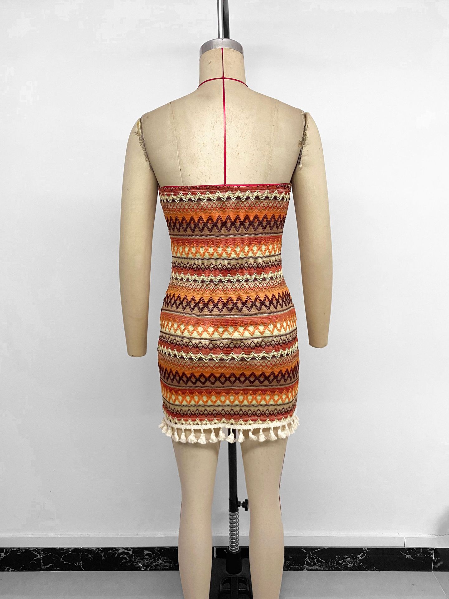 Spring/Summer Sleeveless Strapless Fitted Mini Dress for Women Sexy Embroidered Tassel Knitted Resort Style Thin Material_ecoleips.com