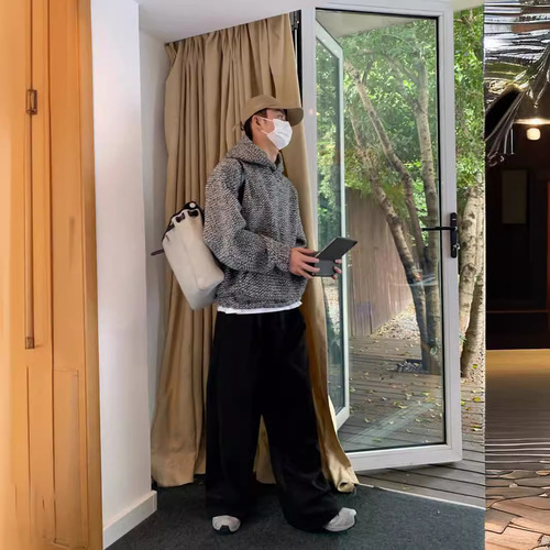 Men's Spring/Autumn Fashion Heavyweight Coarse Knit Hooded Sweatshirt, Loose Fit, Versatile Long-Sleeved Top with Small Floral Detail