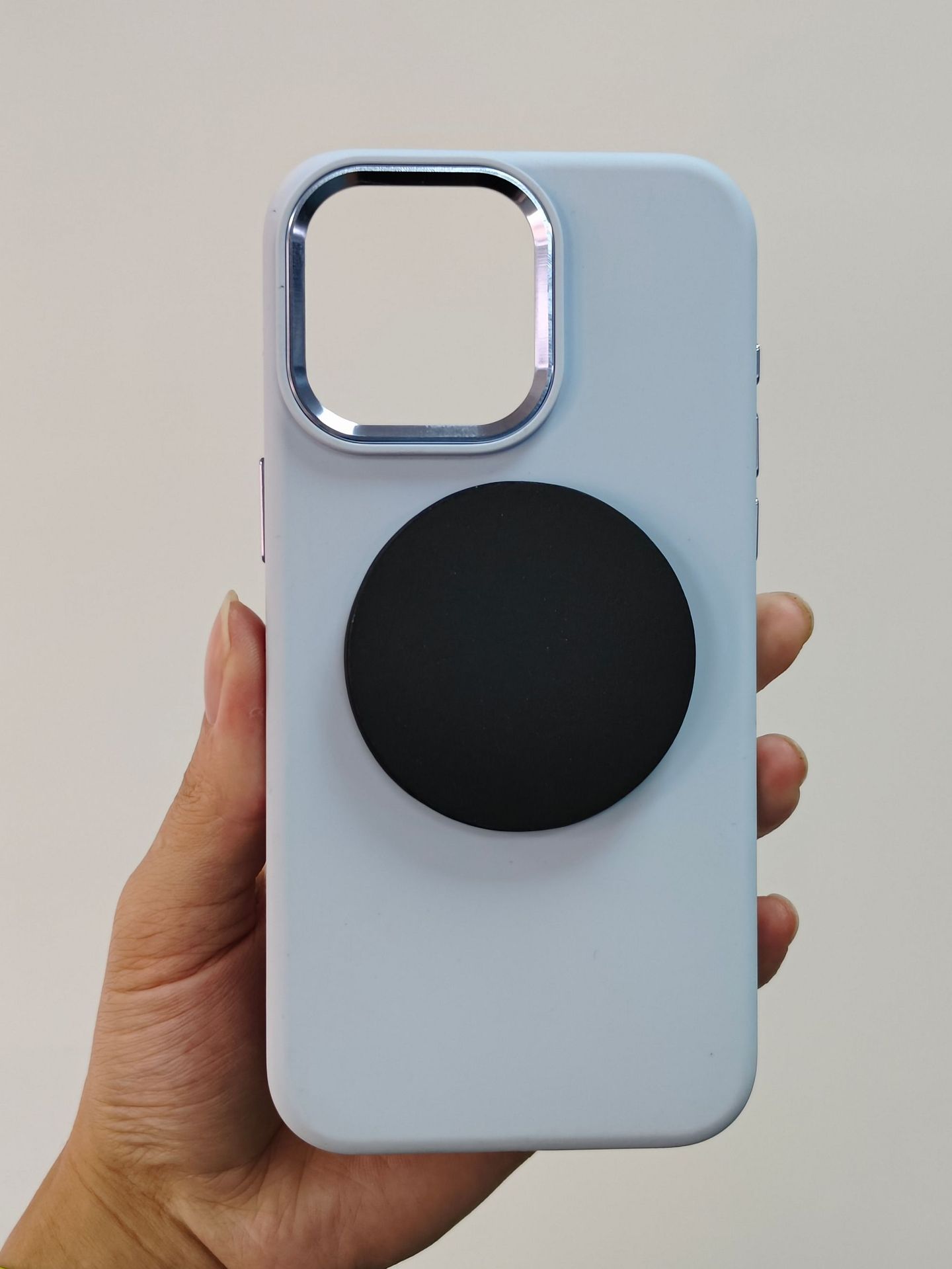 Magnetic Phone Stand Image 3