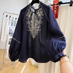 ハイエンドのヘビー刺繍レトロ超見栄えの良い長袖シャツ女性の 2025 夏の日焼け止めシャツ超見栄えの良いトップ