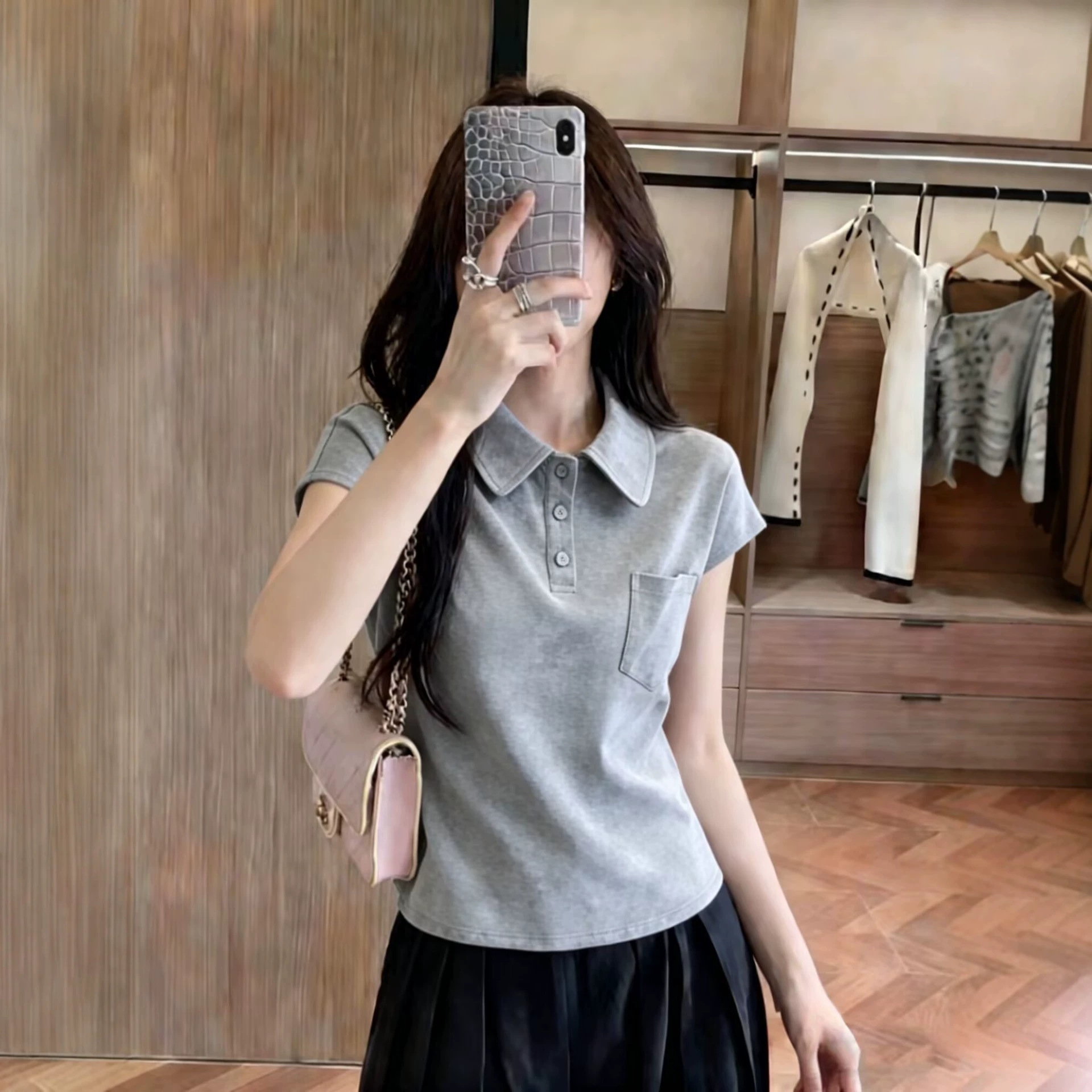 Áo thun cổ polo tay ngắn nữ phong cách trẻ trung form rộng — màu xám chi tiết 2