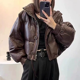 女式皮衣;羽绒服