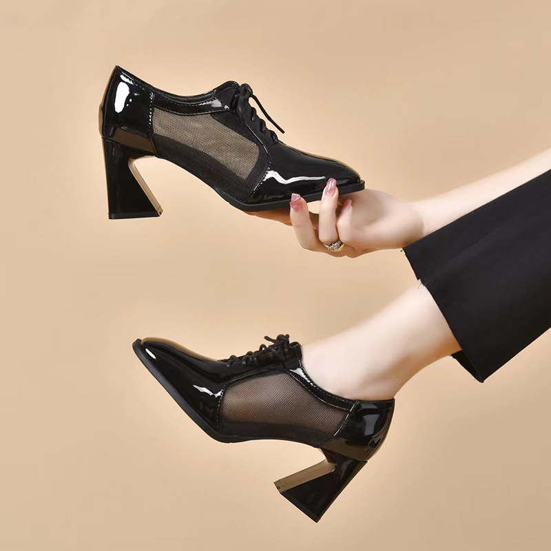 Giày sandal cao gót nữ mũi vuông gót dày da bóng thoáng khí — Màu đen