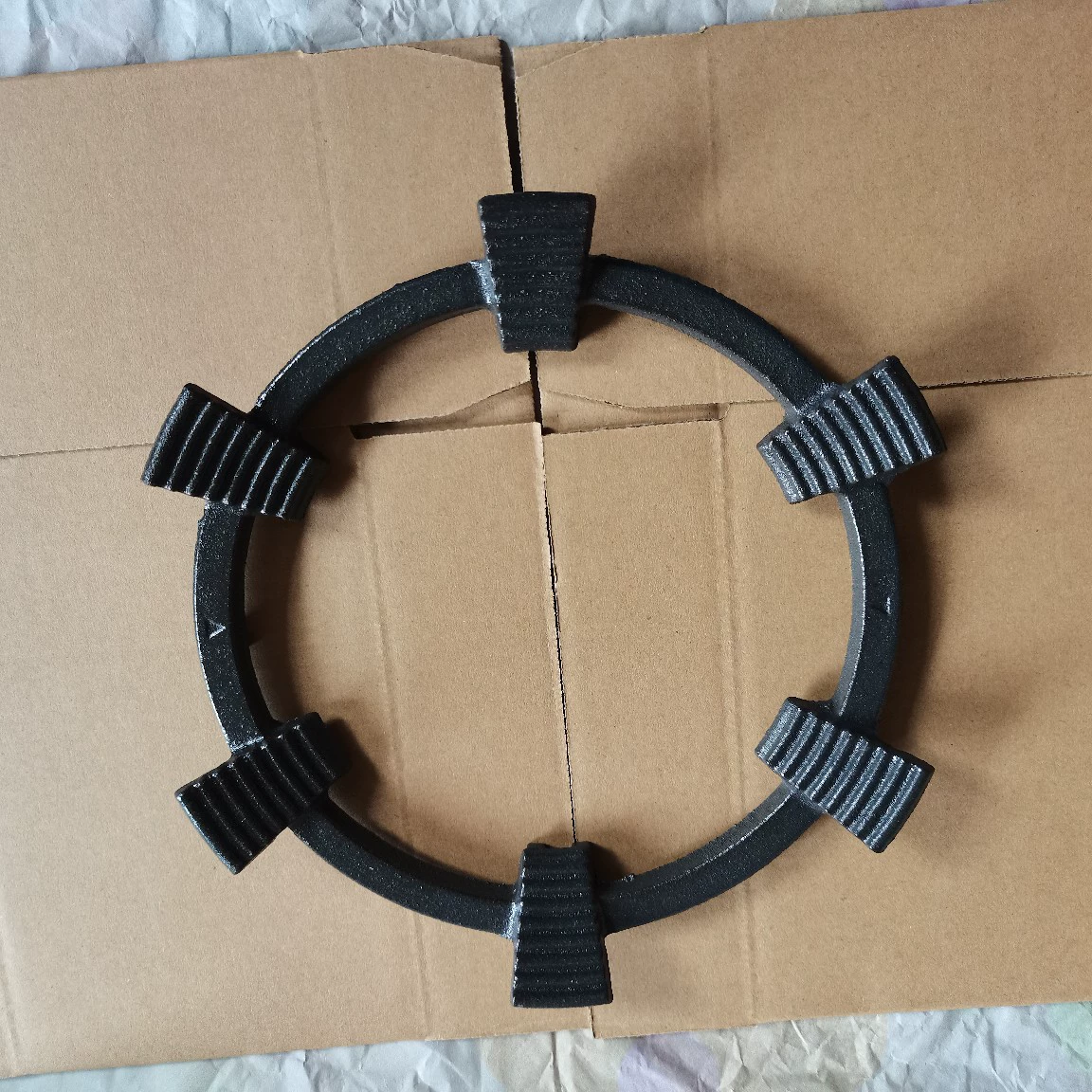 Улучшенная шестикрончатая противоскользящая подставка для кастрюль, универсальная подставка для газовой плиты, подставка для маленького молочного котла