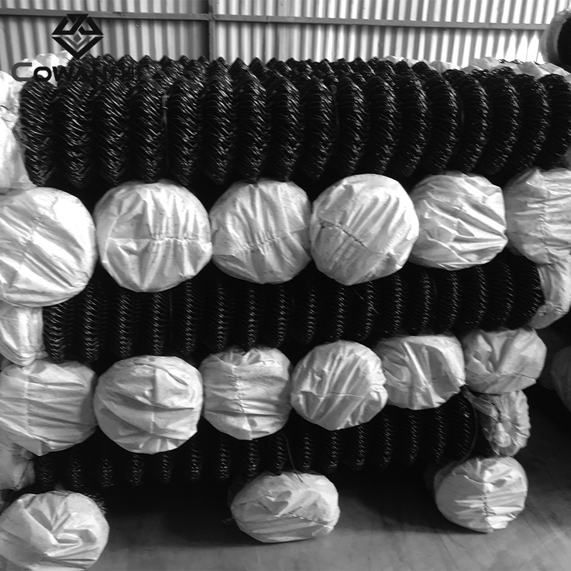 PVC包塑勾花网山体护坡绿化勾花网养殖镀锌铁丝网篮球场围栏网