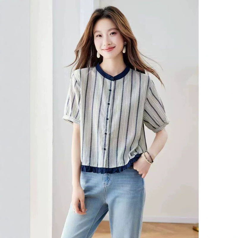 French-Style Color-Block Striped Shirt for Women, 2026 Summer New Model, Youthful and Sophisticated, with Lace Hem, Pure Cotton Short-Sleeve Top