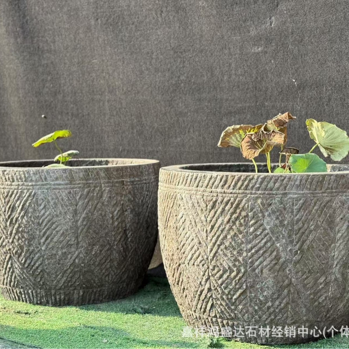 厂家供应石雕青石鱼缸手工雕刻养鱼青石缸户外庭院花园青石缸摆件