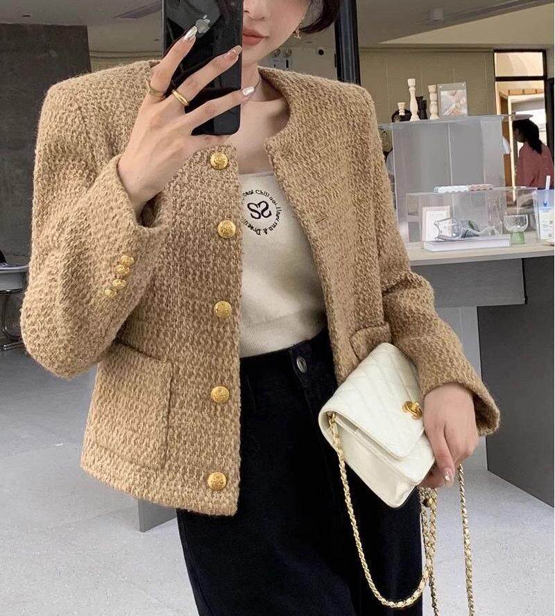 Áo khoác ngắn nữ dáng Chanel cổ tròn tay dài phong cách công sở thanh lịch — sâm panh chi tiết 2