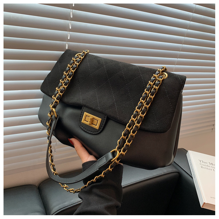 New Fashion Lock Contrast Color Large-capacity Shoulder Handbags Wholesale Nihaojewelry display picture 2