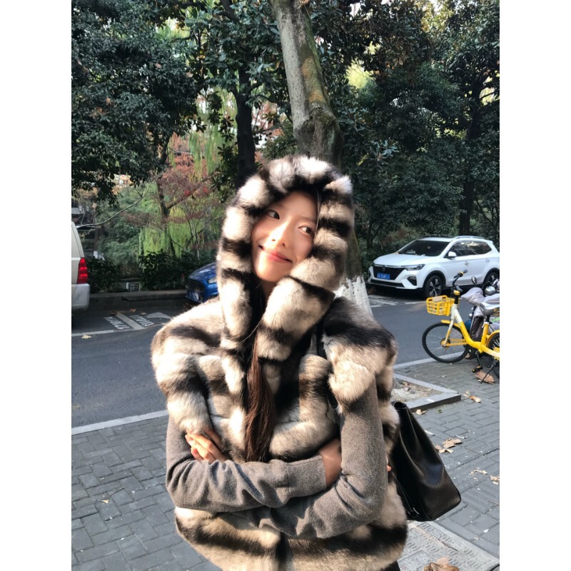 Cuban Dusk: Women's Velvet Rabbit Fur Coat with Totoro Pattern, Hooded Vest, Light Luxury Style Cuban Dusk: Women's Velvet Rabbit Fur Coat with Totoro Pattern, Hooded Vest, Light Luxury Style