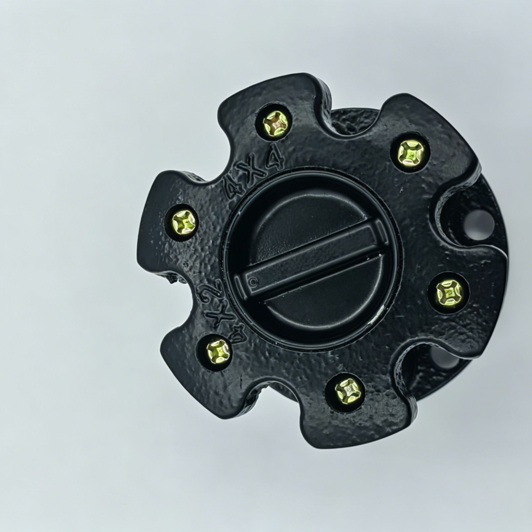 【Lun Gu Tong】Four-wheel drive front wheel clutch suitable for Gao Lada 3151-20-2304400-03