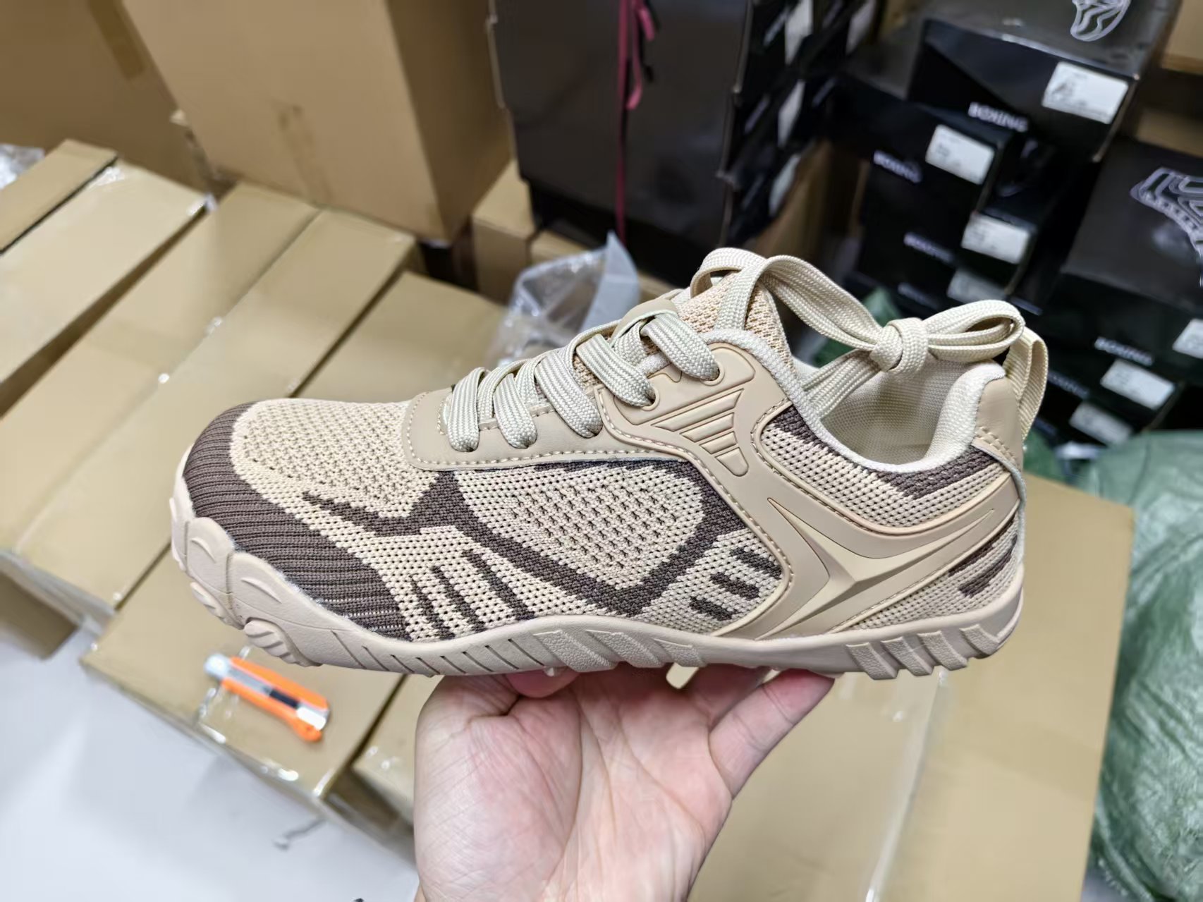 New Men's Wide-last Comfortable Walking Wide-toed Shoes, Breathable Soft-soled Couple's Fly-knit Sneakers, Running And_vogvips.com