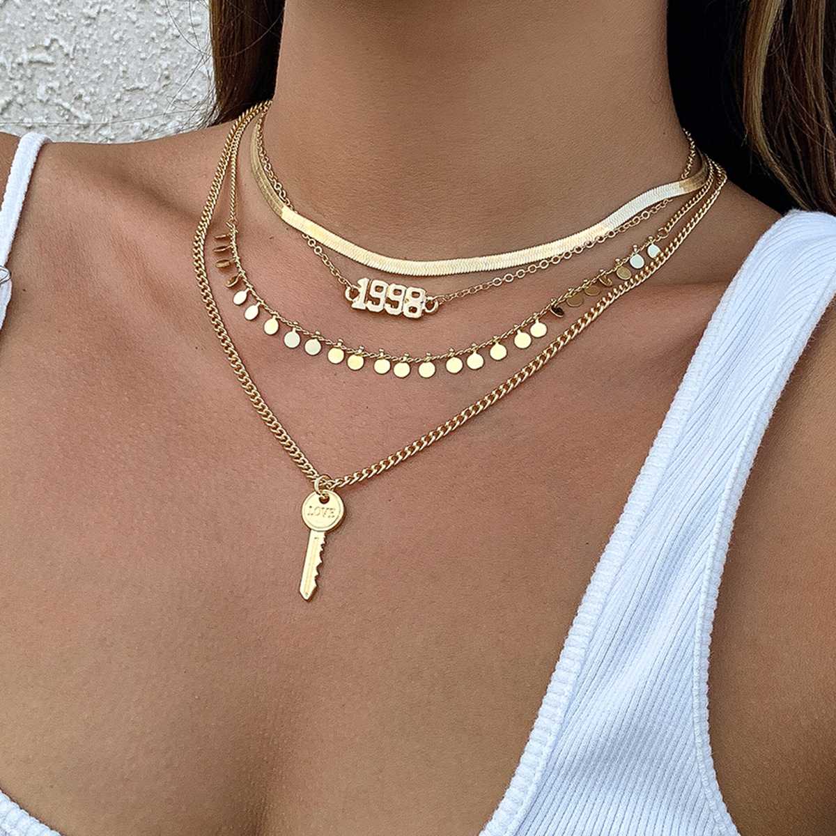 European and American geometric circle niche design metal rough necklace pearl clavicle necklace