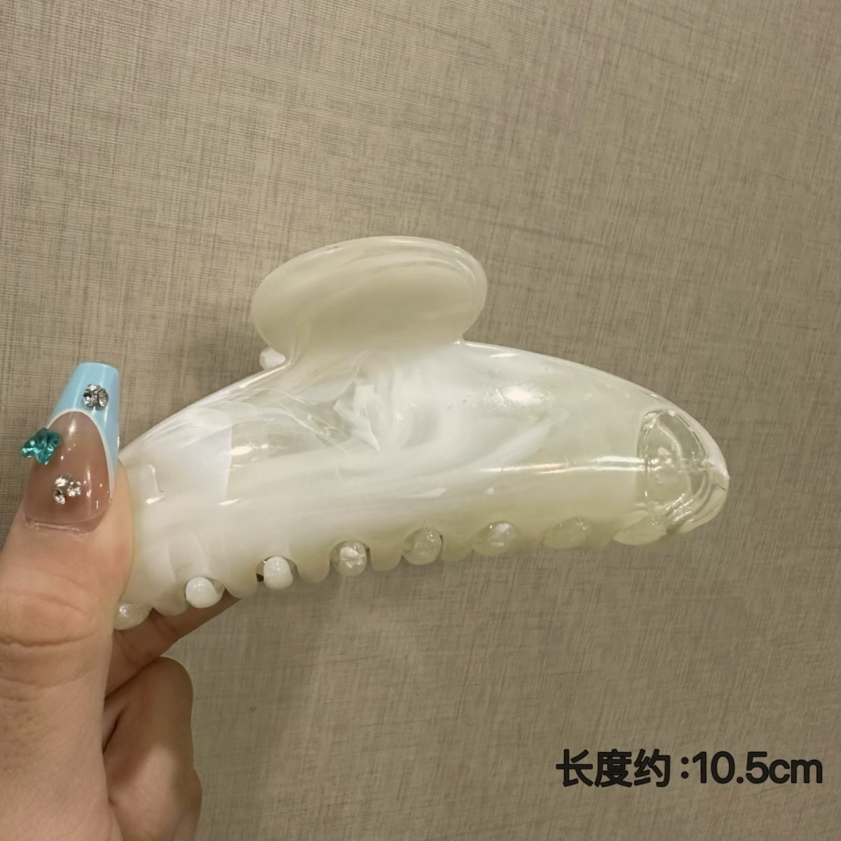 Splashed ink oval white-11.5cm