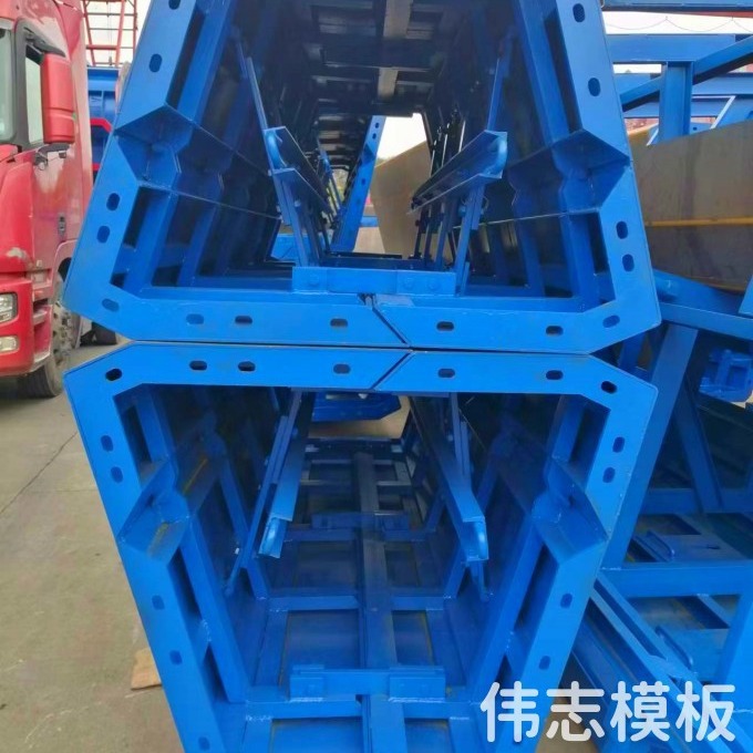 箱梁模板 组合桥梁模板  河南箱梁模板生产商 路桥建筑伟志