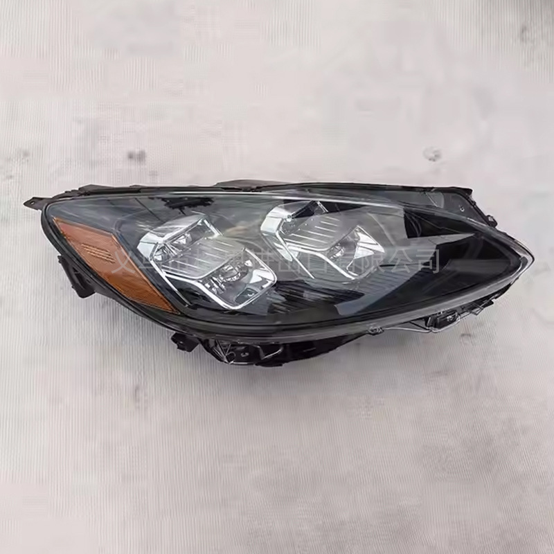 Suitable for 2020 Ford Sharp Kuga halogen headlight headlight Ford escape head lamp