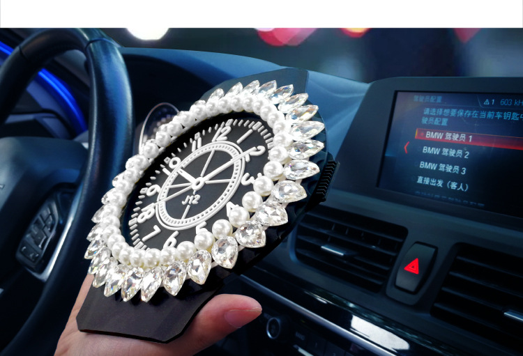 Diamond-Encrusted Crown Car Perfume Holder, Goddess-Style Car Interior Decoration, Car Fragrance Freshener Live Broadcast