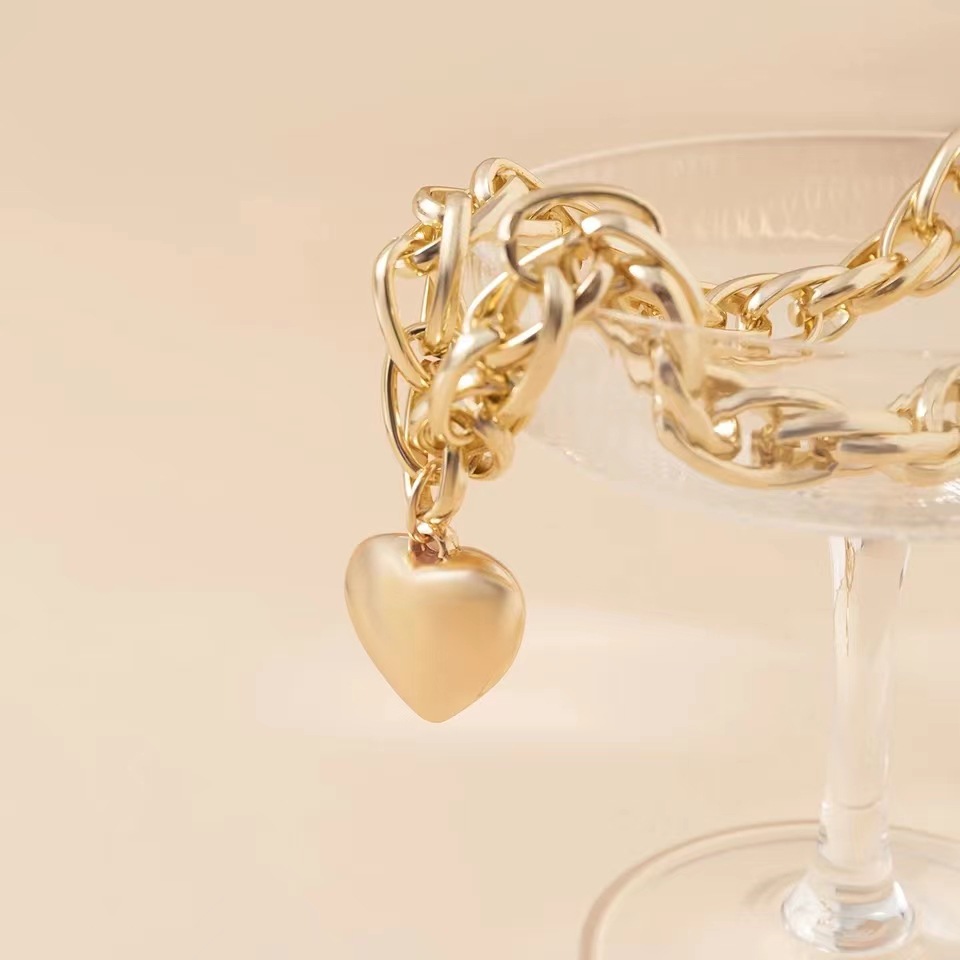 Aluminum Material Heart Shape Pattern Romantic Heart Shape Aluminum Plating Unisex Pendant Necklace