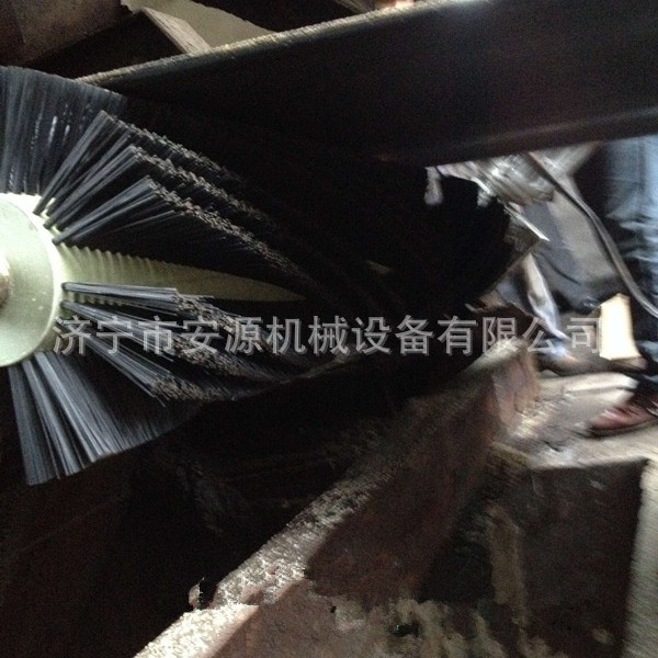 AY-XQ-Ⅱ-800被动滚刷清扫器 皮带机滚刷清扫器 无动力毛刷清扫器