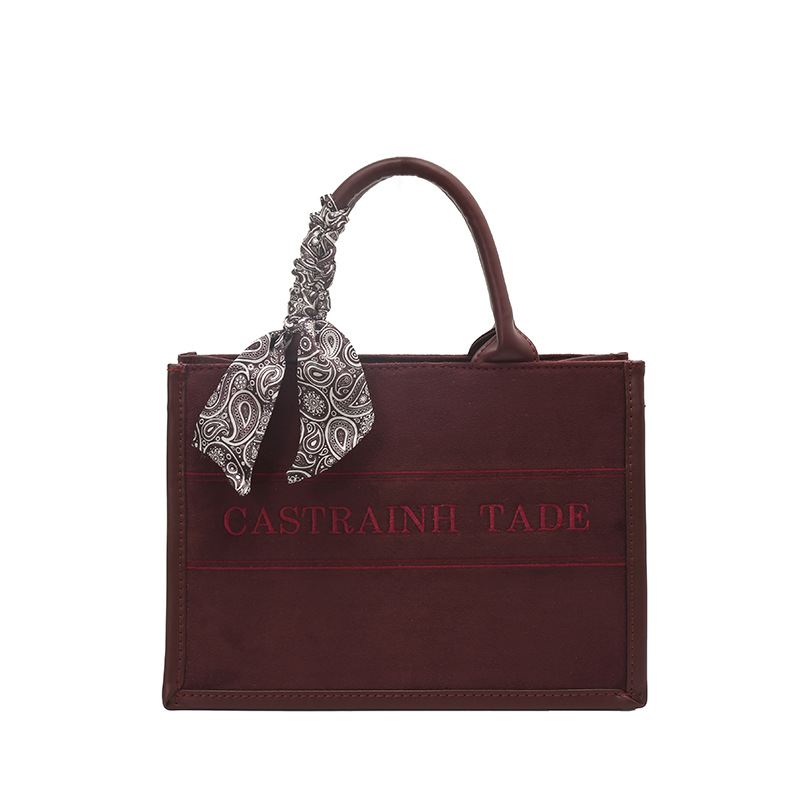 Bolsos de mano de alta textura para mujeres 2025, nuevo tipo transfronterizo de tería retro bordado universal bolso de hombro