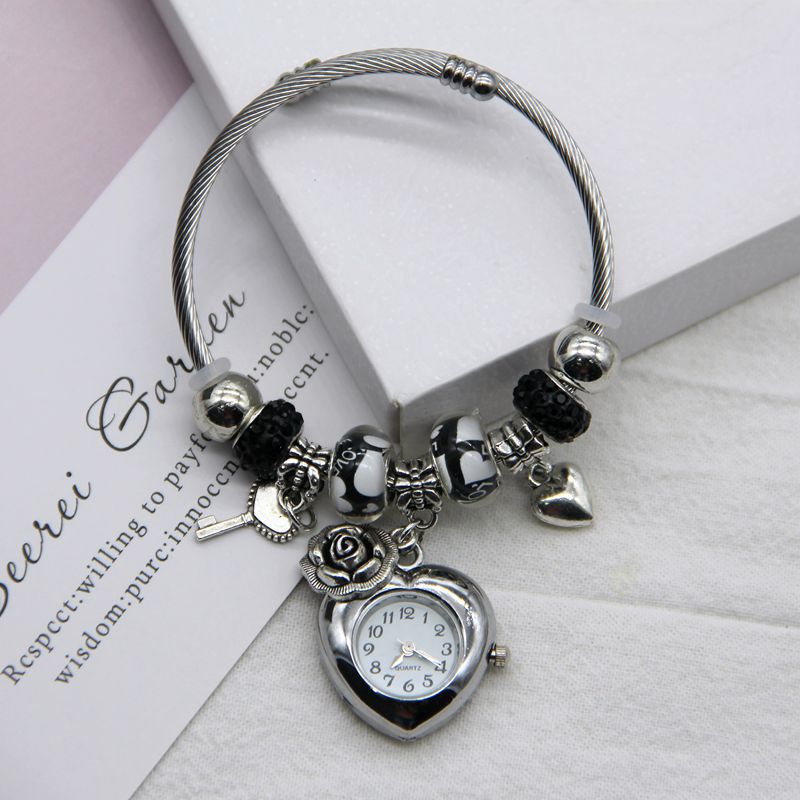 Alloy Strap Material Elegant Heart Shape Quartz Women's Watches