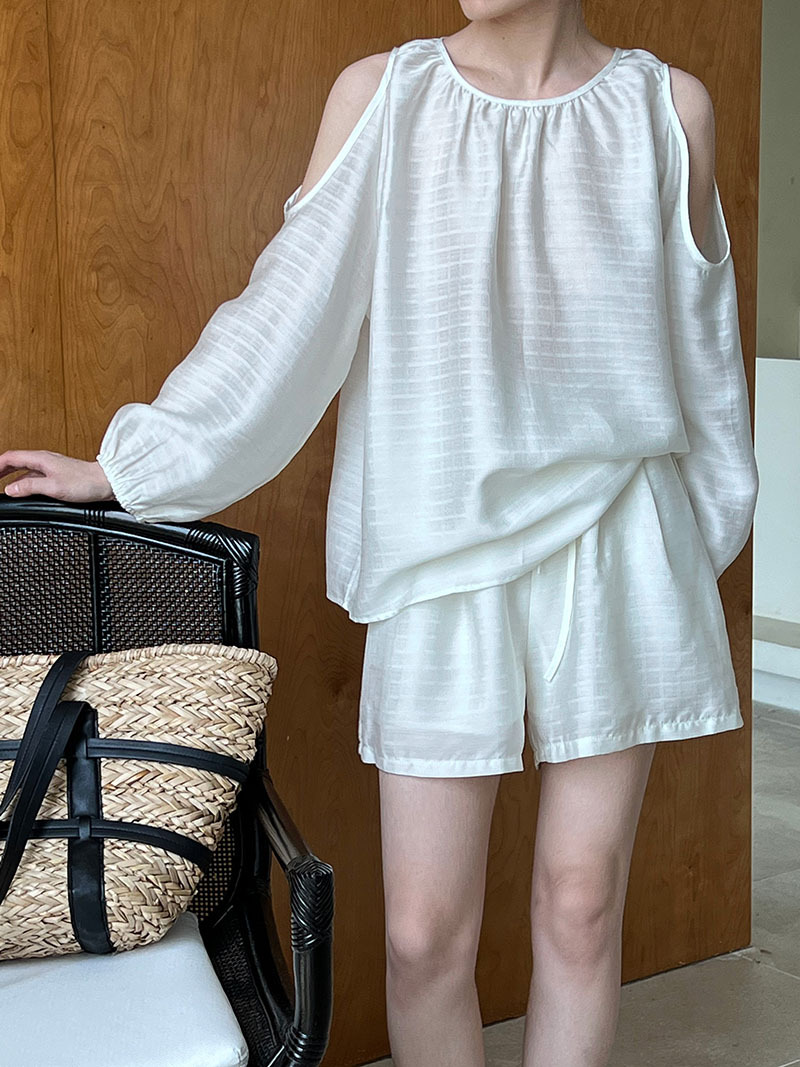 Texture Hollow Out Cutout Out Shoulder Baring Sun Protection Tencel Top Shorts Two Piece Set Suit Summer